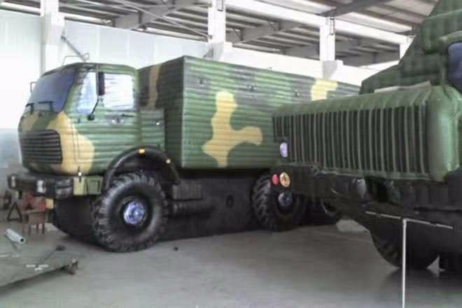 坡头大型军事车